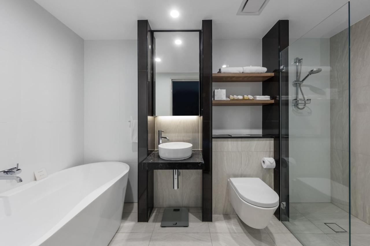 Three-Bedroom Grand Darling Penthouse