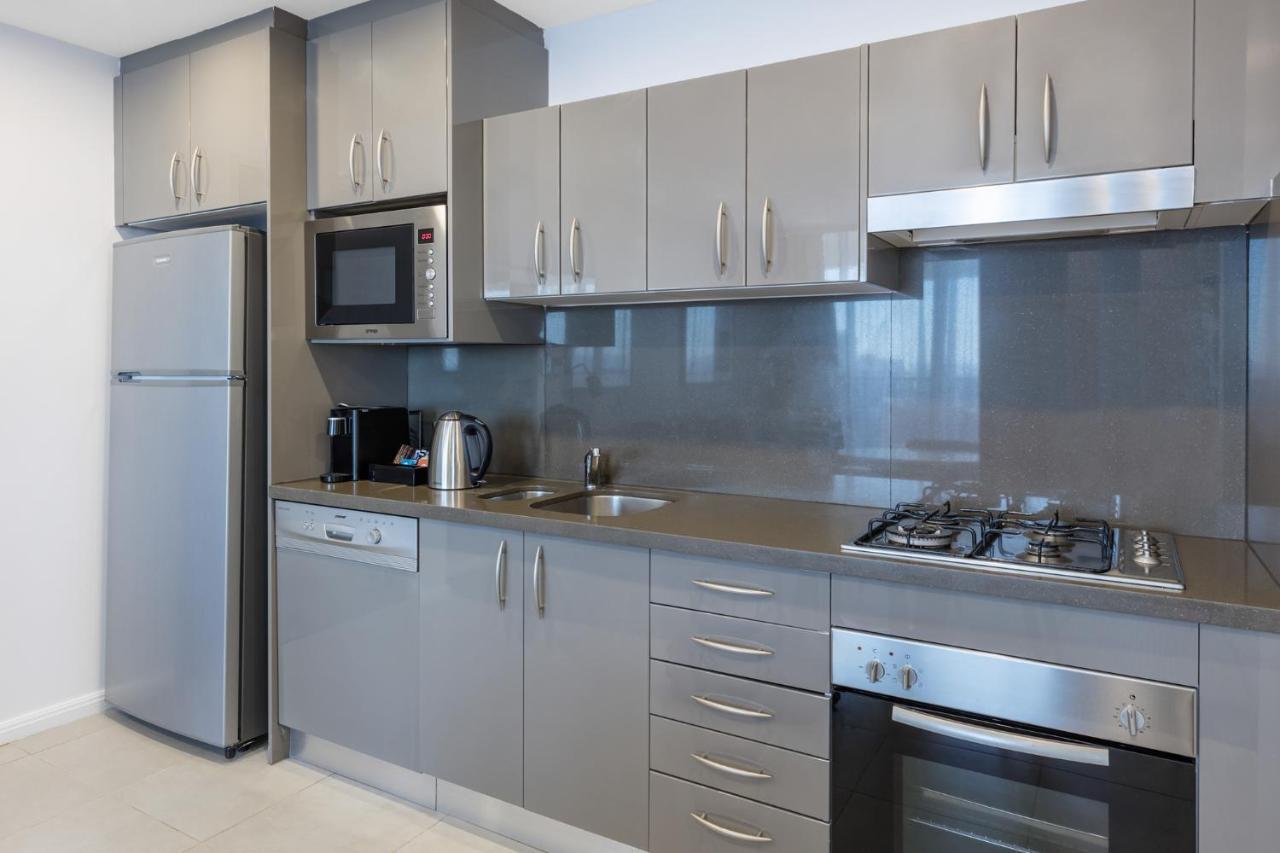 One-Bedroom Altitude Suite