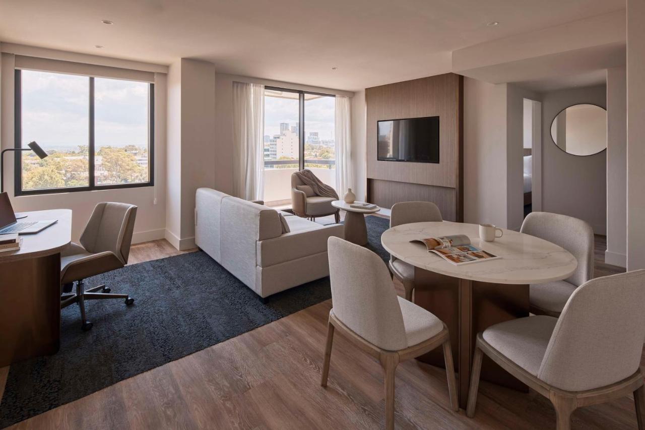 One-Bedroom King Suite,1498845004:JPEG