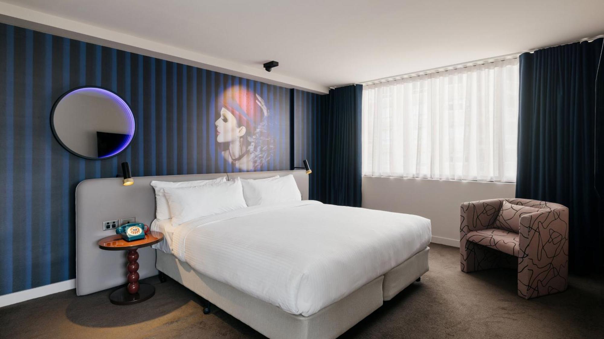 One-Bedroom Suite City Skyline View