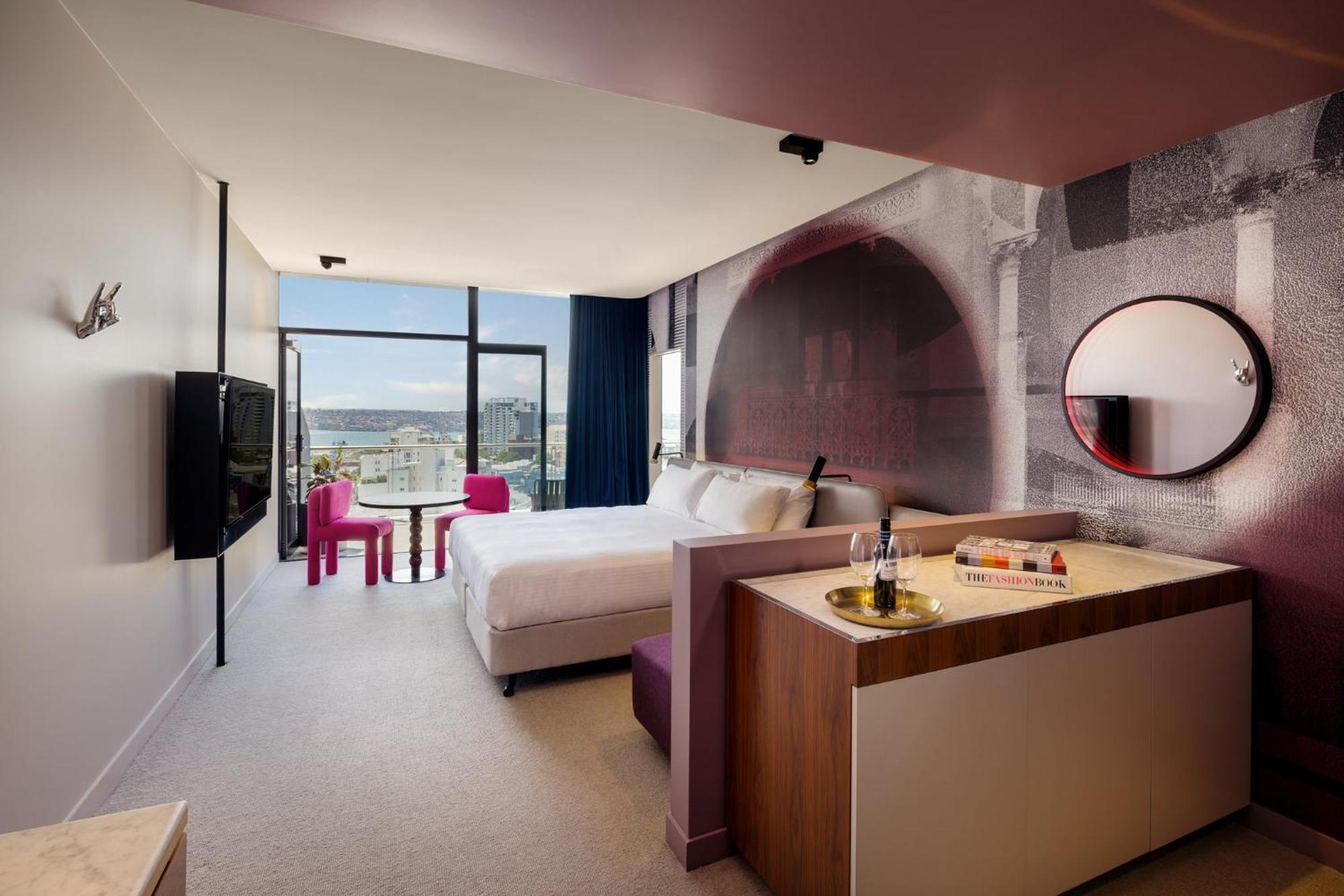 King Suite Balcony Harbour View High Floor