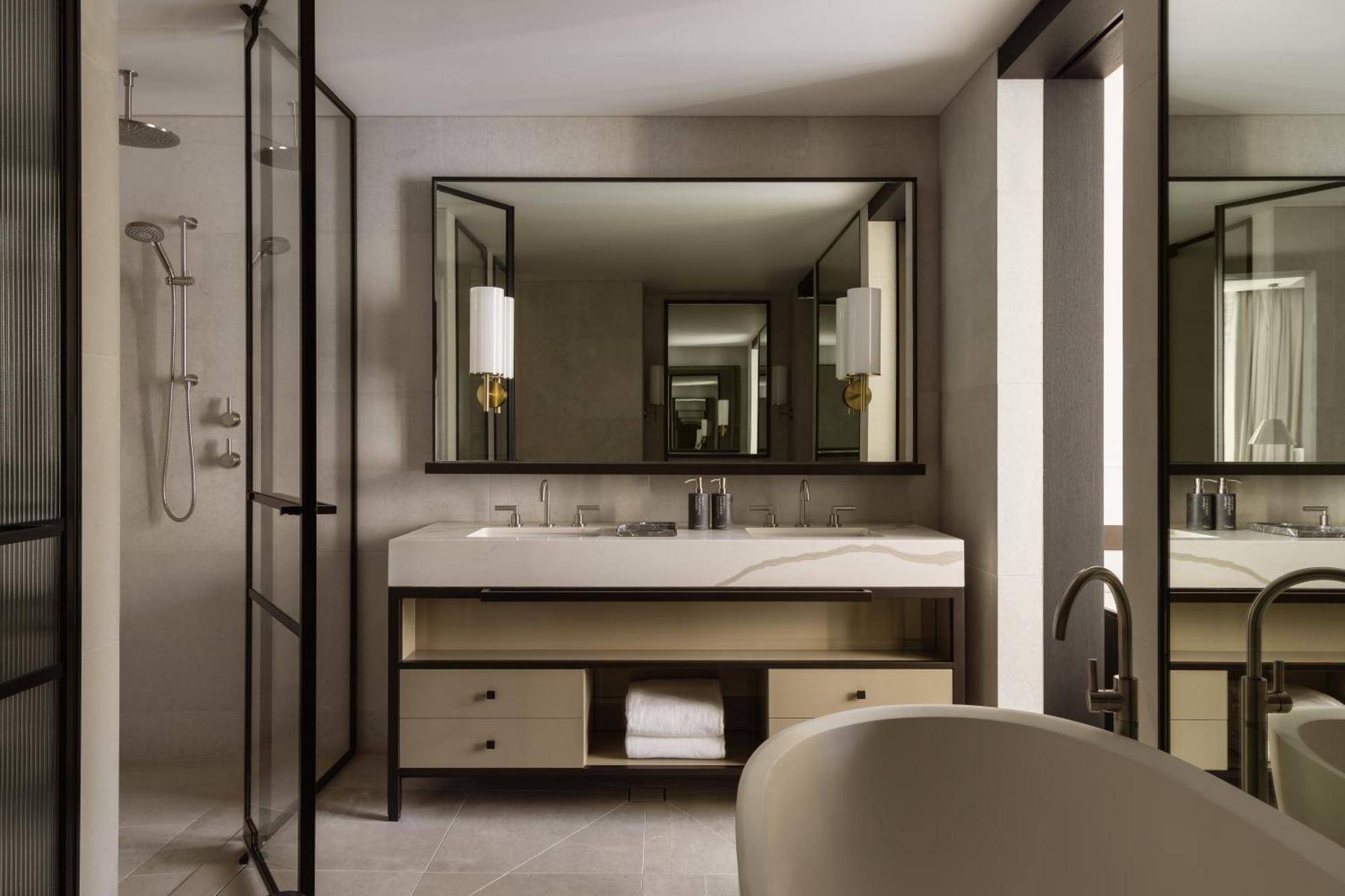 Premier King Room
