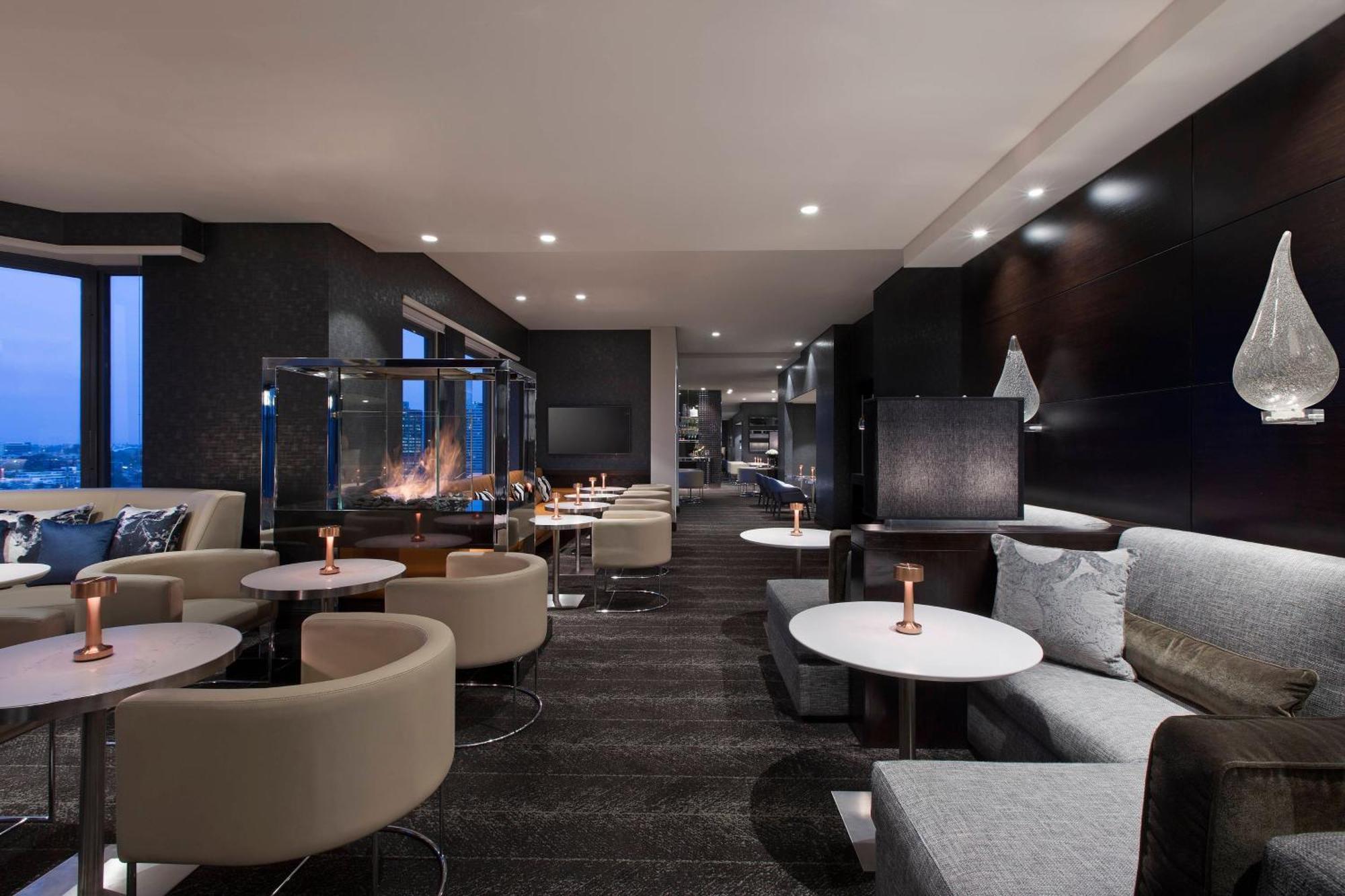 Royal Suite Club lounge access 1 Bedroom Suite 1 King