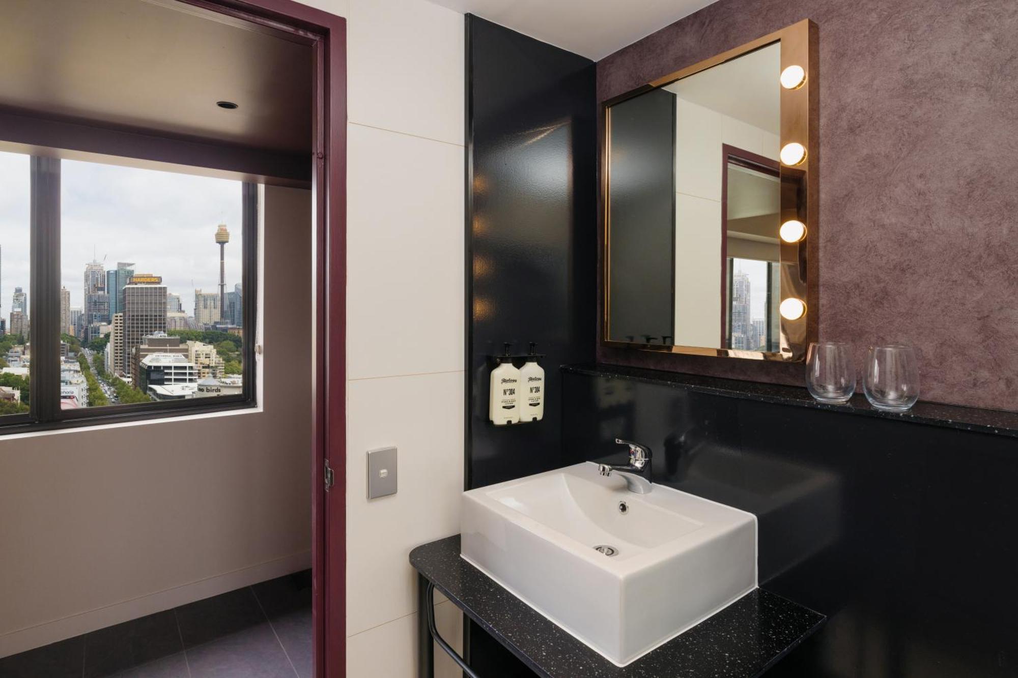 One-Bedroom Suite City Skyline View