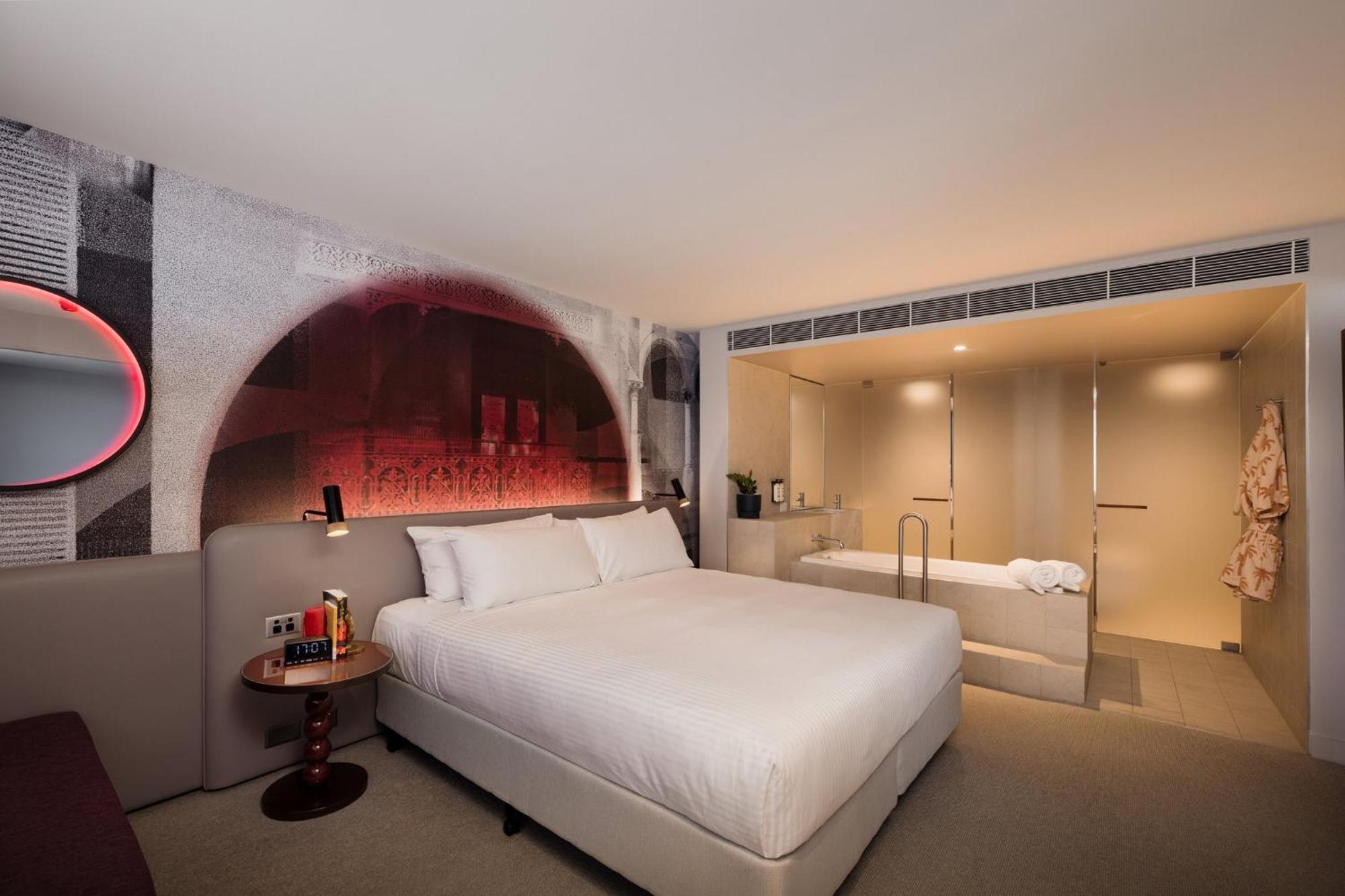 One-Bedroom Suite Harbour View High Floor