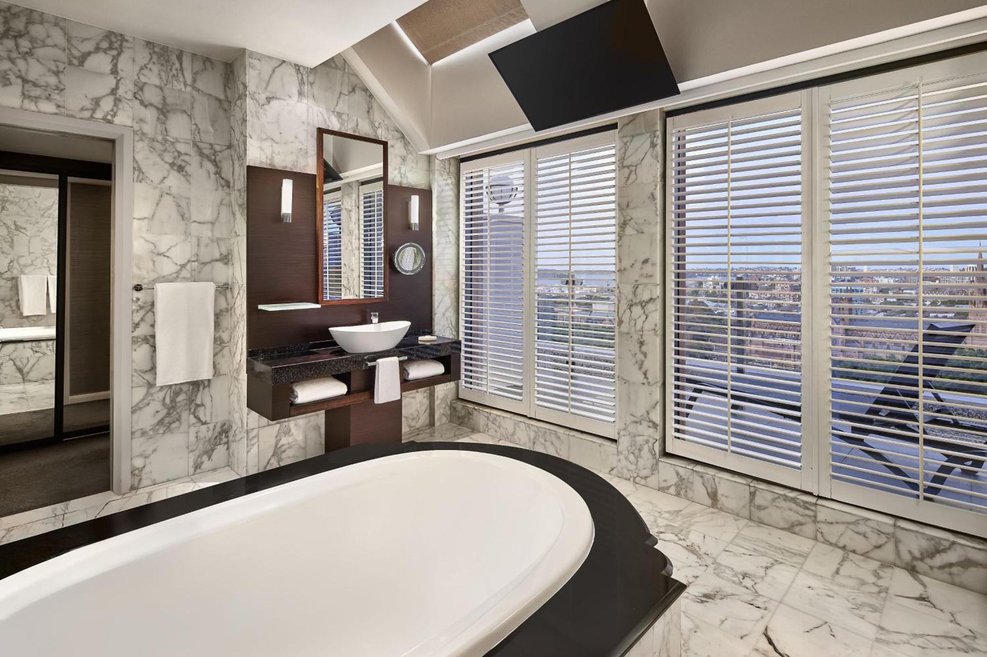 Terrace Spa Suite Club lounge access 1 Bedroom Suite