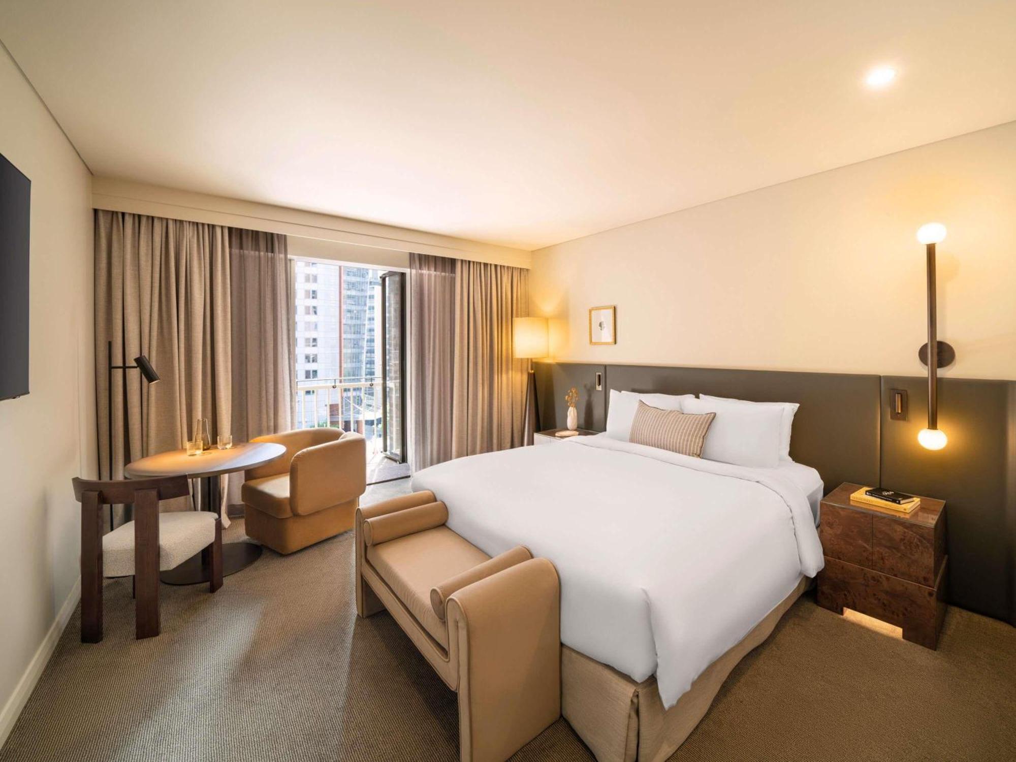 Luxury King Room Balcony