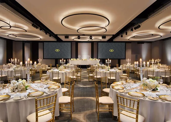 Sofitel Sydney Darling Harbour Hotel