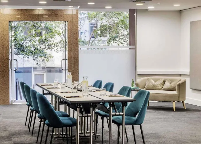 The Sebel Quay West Suites Sydney